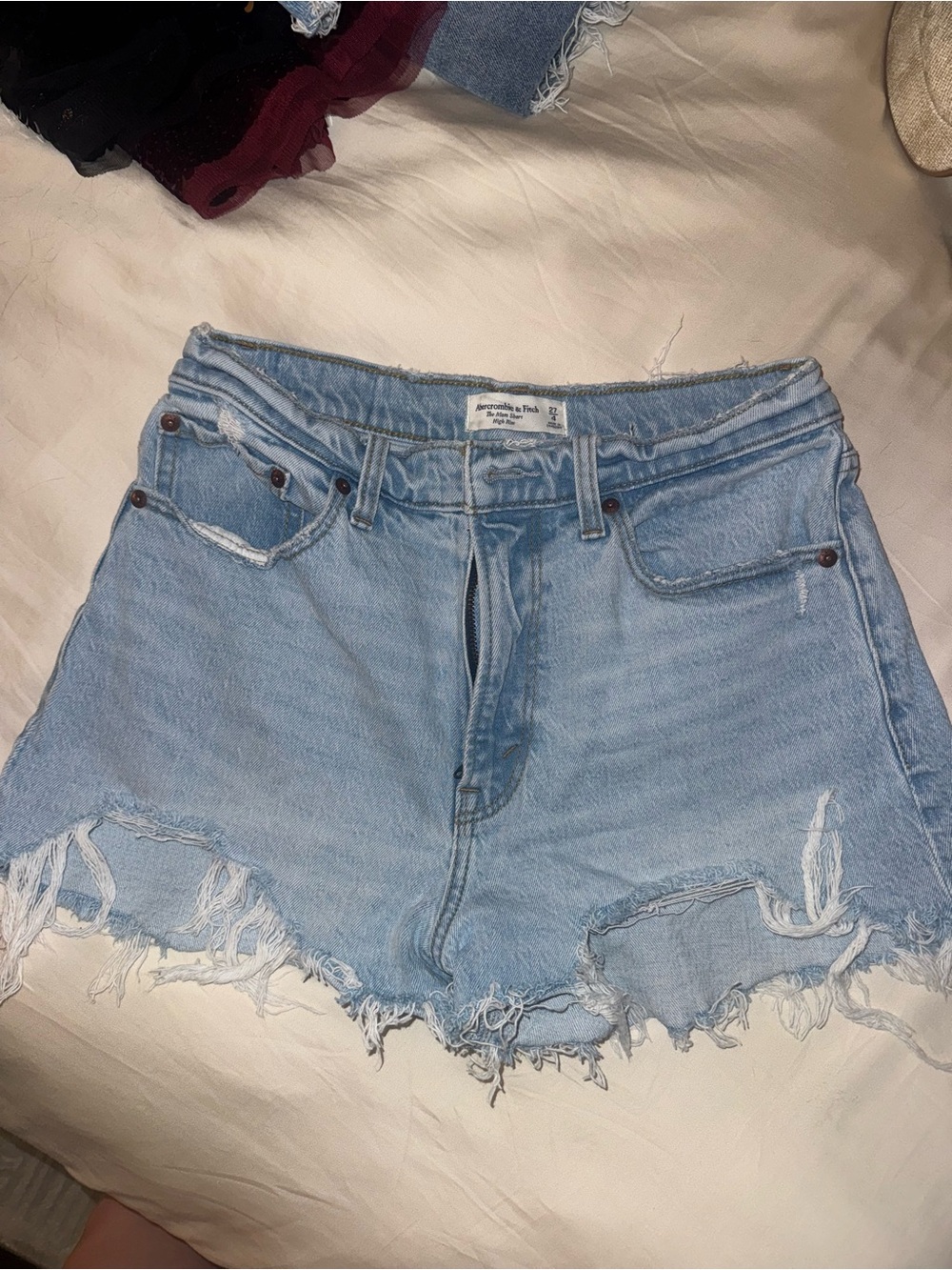 Abercrombie and Fitch the mom high rise